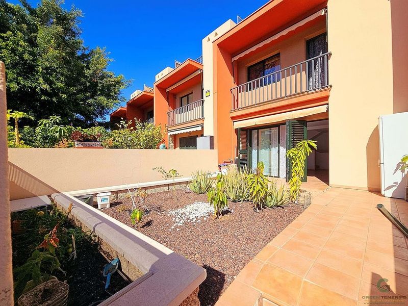 Adosado de 3 dormitorios en Adeje, Spain No. 229313