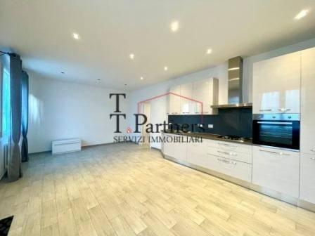 3 rooms Apartment in Campi Bisenzio, Italy No. 40330