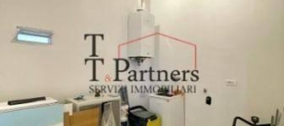 3 rooms Apartment in Campi Bisenzio, Italy No. 40330 24