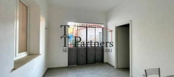 3 rooms Apartment in Campi Bisenzio, Italy No. 40330 17