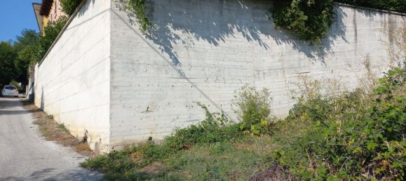 8815m² Land in L'Aquila, Italy No. 176674 3