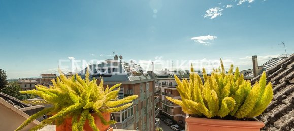 3 bedrooms Penthouse in Rome, Italy No. 68858 22