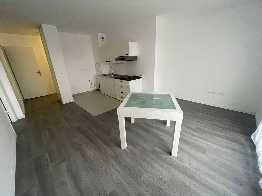 Квартира с 1 спальней в Бомон-сюр-Уаз, Франция № 135415