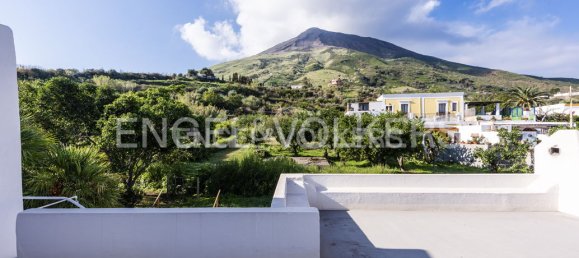 Hôtel à Lipari, Italy 310m² No. 127134 9