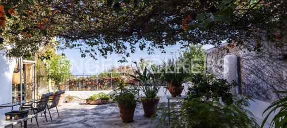 Hôtel à Lipari, Italy 310m² No. 127134 20