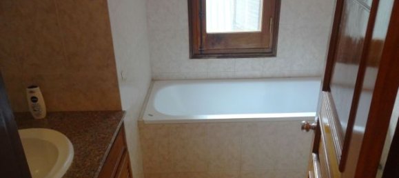 Casa de 3 dormitorios en Tay Ho, Vietnam No. 5090 17