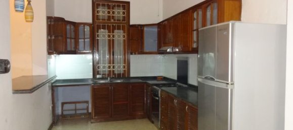 Casa de 3 dormitorios en Tay Ho, Vietnam No. 5090 8