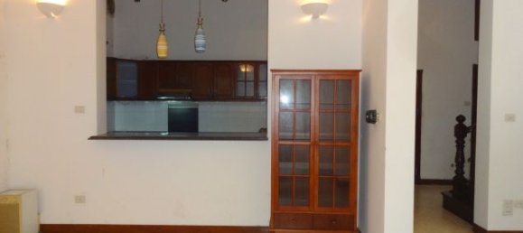 Casa de 3 dormitorios en Tay Ho, Vietnam No. 5090 7