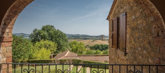 8 bedrooms House in Montepulciano, Italy No. 56059 9