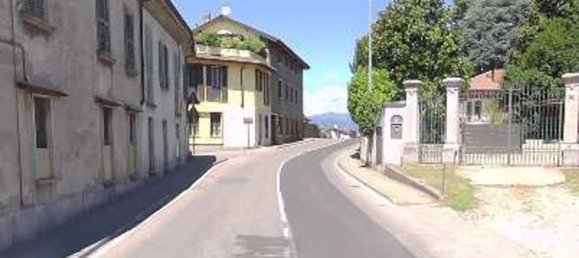 102m² Commercial property in Besana in Brianza, Italy No. 314722 8