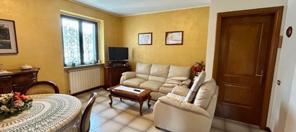 3-salle Appartement à Gandino, Italy No. 298941 2