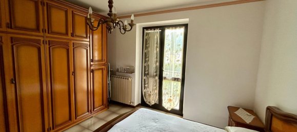 3-salle Appartement à Gandino, Italy No. 298941 9