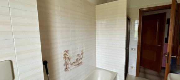 3-salle Appartement à Gandino, Italy No. 298941 7