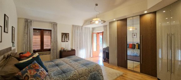 4 Schlafzimmer Villa in Pinerolo, Italy, Nr. 289017 21