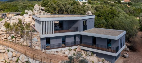 4 bedrooms Villa in Lecci, France No. 253187 2