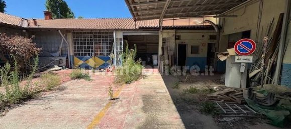 590m² Warehouse in Milan, Italy No. 343496 3