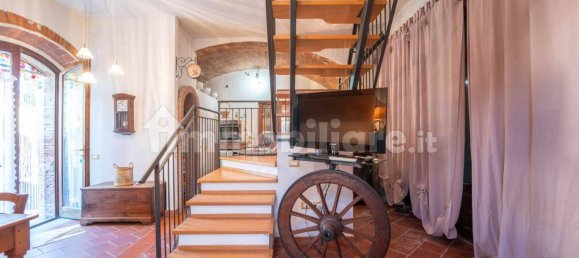 Casa de 5 habitaciónes en Pomarance, Italy No. 154306 6