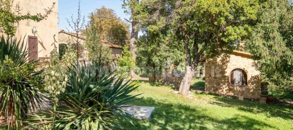 Casa de 5 habitaciónes en Pomarance, Italy No. 154306 4