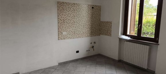 Villa de 6 habitaciónes en Buguggiate, Italy No. 334226 5