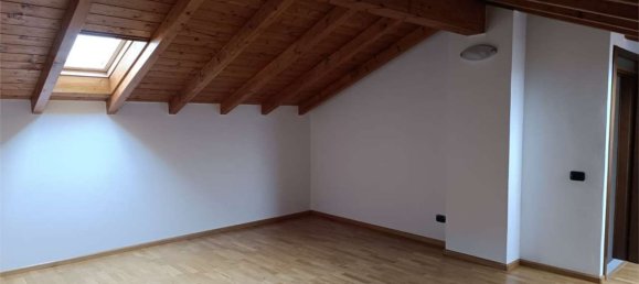 Villa de 6 habitaciónes en Buguggiate, Italy No. 334226 10