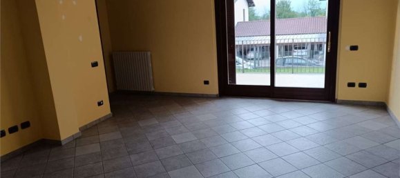 Villa de 6 habitaciónes en Buguggiate, Italy No. 334226 4