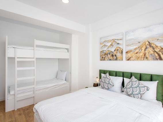 2-salle Appartement à Tbilisi, Georgia No. 16