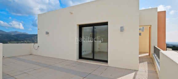 3 bedrooms Penthouse in Marbella, Spain No. 94910 17