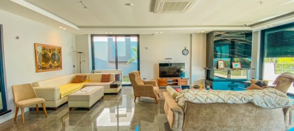 Villa 9+1 in Antalya, Turkey No. 33956 9