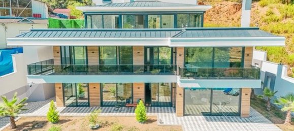 Villa 9+1 in Antalya, Turkey No. 33956 3