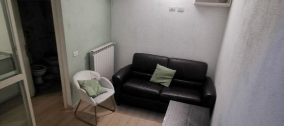 29m² Commercial property in Milan, Italy No. 316059 8