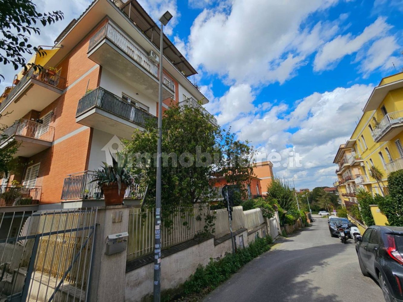 3 bedrooms Apartment in Rome, Italy No. 8832