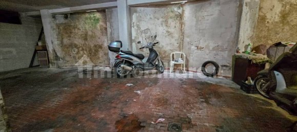 3 bedrooms Apartment in Rome, Italy No. 8832 3