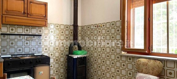 3 bedrooms Apartment in Borgia, Italy No. 291294 4