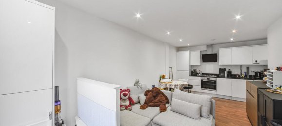 1 bedroom Apartment in Nine Elms, United Kingdom No. 11035 2