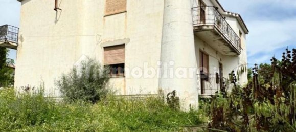 Villa de 6 dormitorios en Posada, Italy No. 305776 17