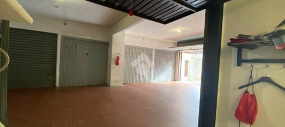 Garage in Casella, Italy 11m², Nr. 39257 3