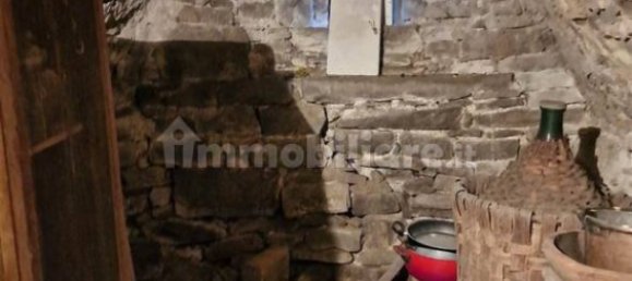 4 bedrooms House in Montecreto, Italy No. 208883 19