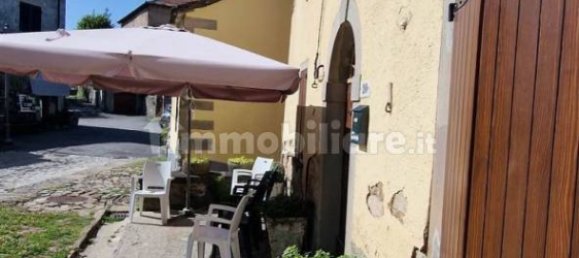 4 bedrooms House in Montecreto, Italy No. 208883 3