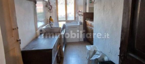 4 bedrooms House in Montecreto, Italy No. 208883 14