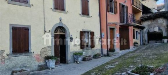 4 bedrooms House in Montecreto, Italy No. 208883 26