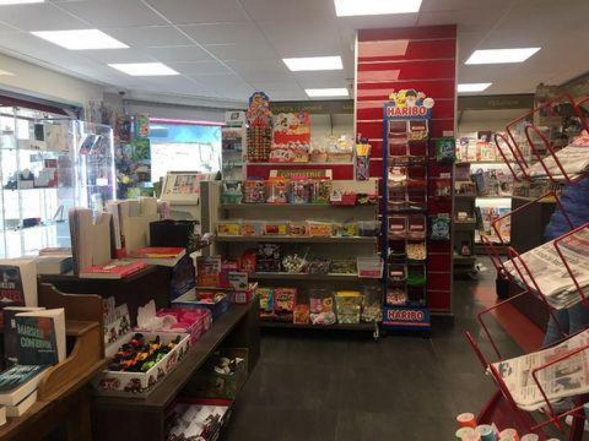 120m² Office in Roussillon, France No. 20428