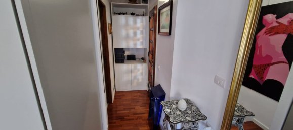 4 bedrooms Apartment in Naples, Italy No. 327453 16
