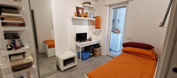 4 bedrooms Apartment in Naples, Italy No. 327453 17