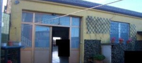 307m² Commercial property in Ariano nel Polesine, Italy No. 354858 3