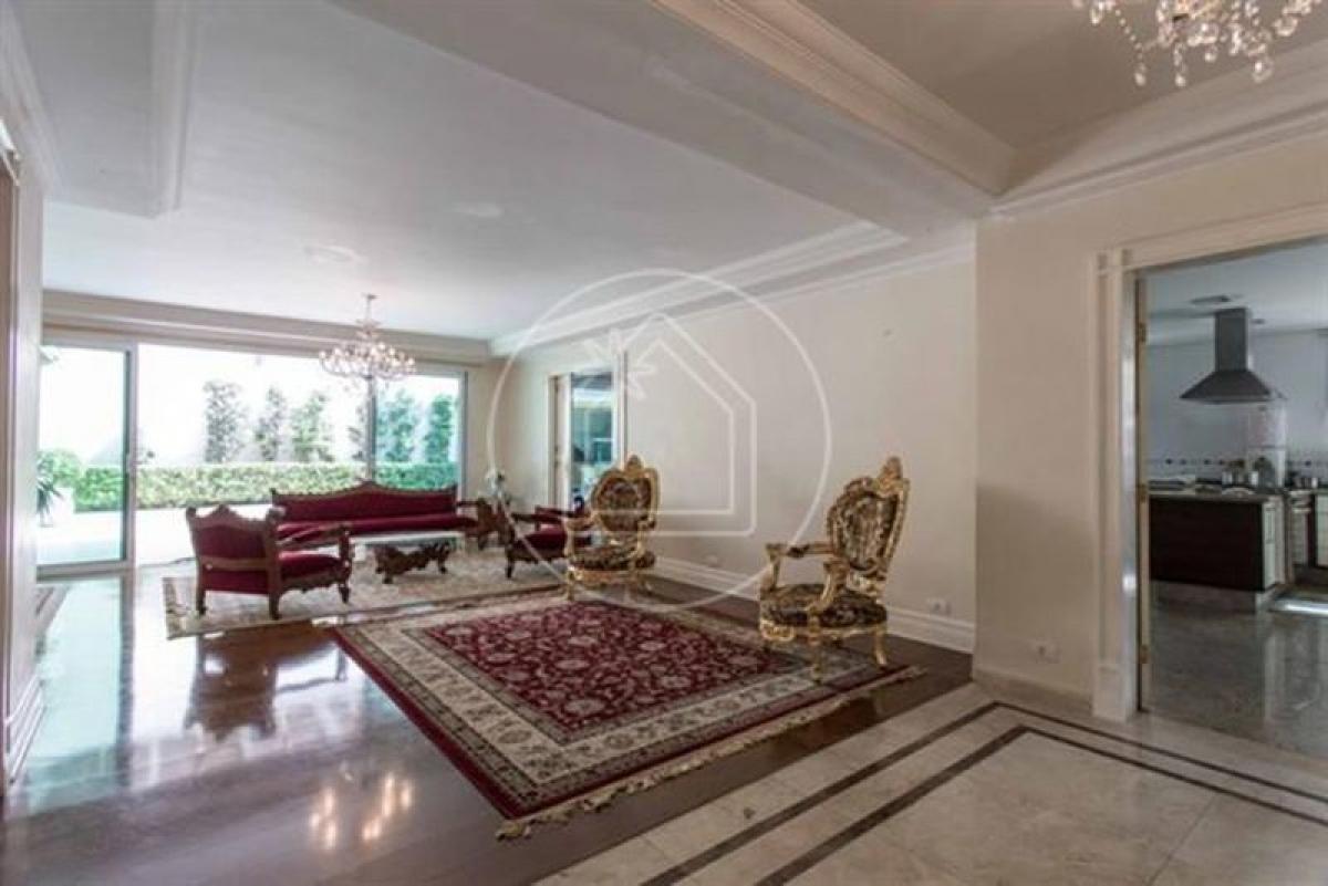 4 bedrooms House in Sao Paulo, Brazil No. 470734