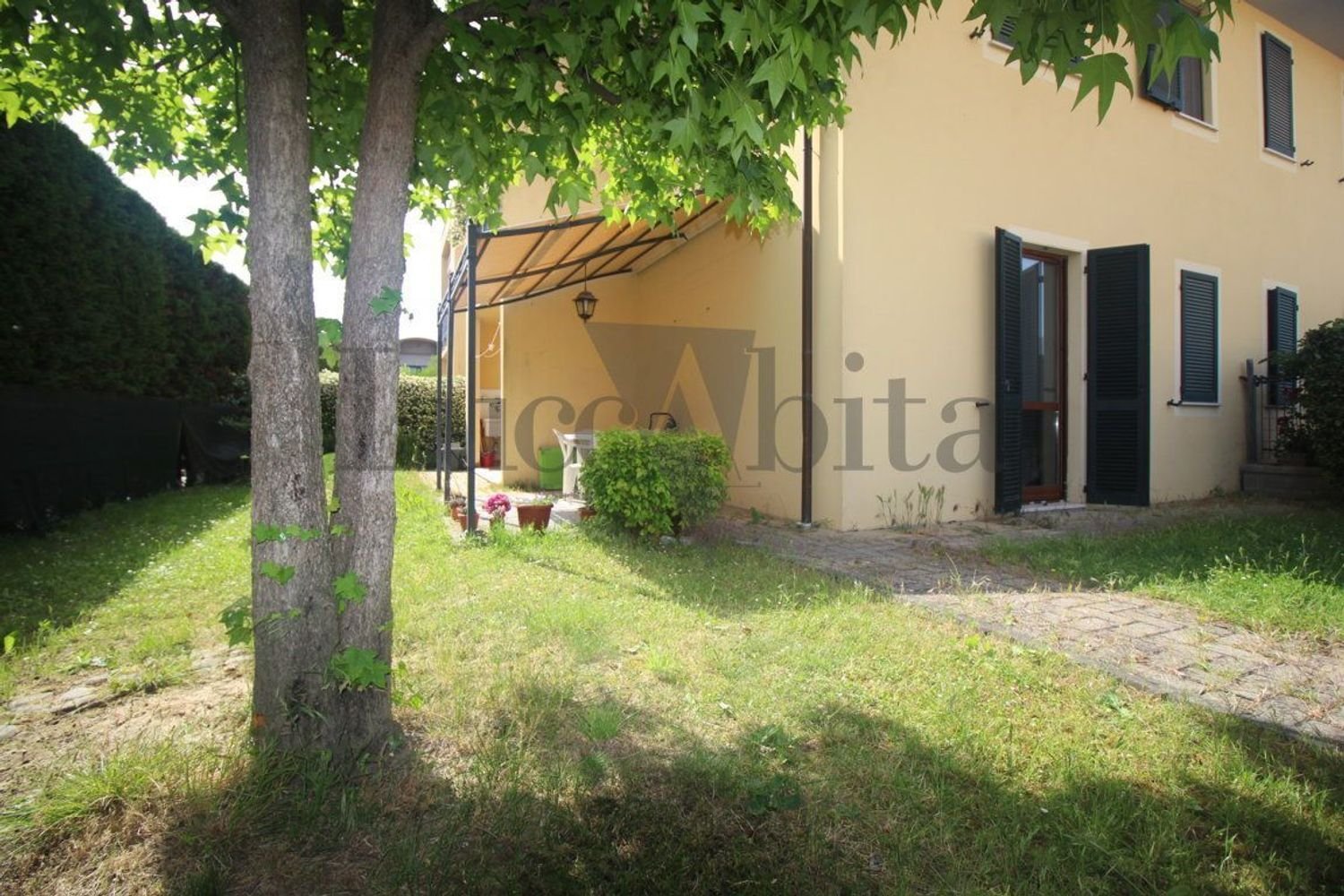 Apartamento de 3 divisões em Lucca, Italy N.º 284008
