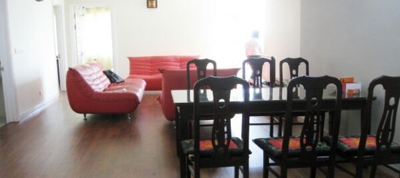 3 bedrooms Apartment in Tay Ho, Vietnam No. 6036 2