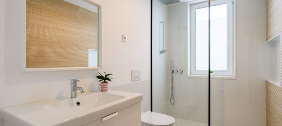 5 bedrooms House in Porto, Portugal No. 124466 13