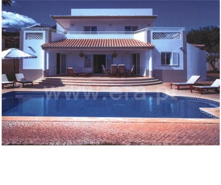 3 غرف نوم قطعة أرض في Albufeira, Portugal رقم 216257