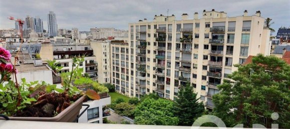 3 bedrooms Apartment in Paris, France No. 174038 10